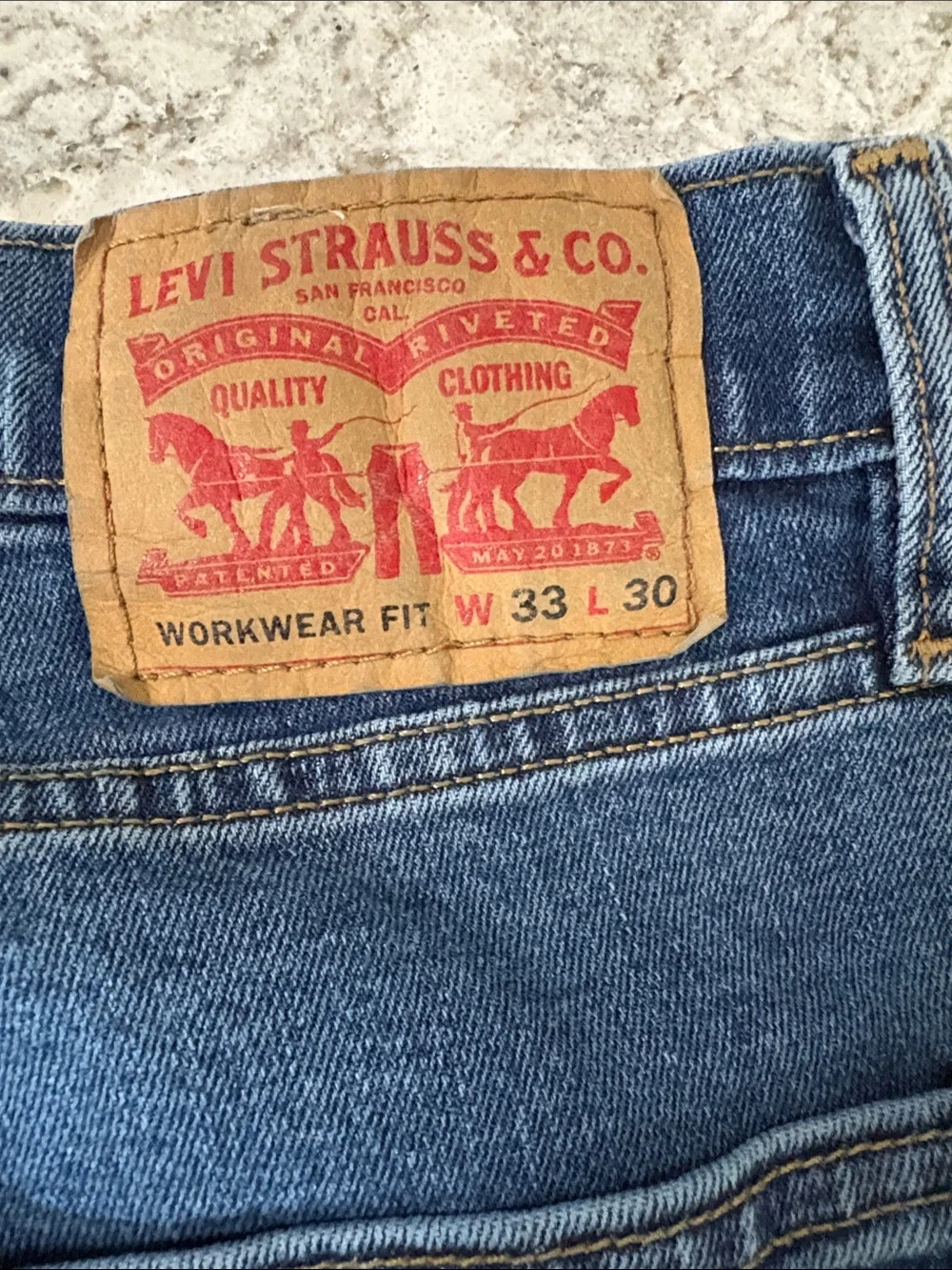 Levi's Men's Medium Blue Straight-Leg Jeans